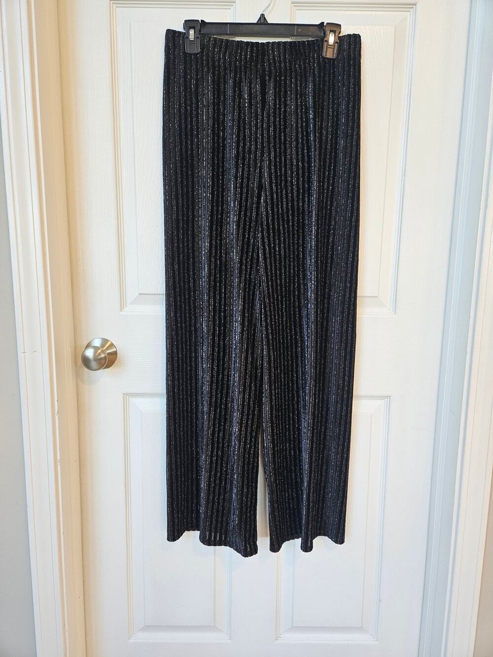 House of Harlow 1960 Black Wide-Leg Pants with Silver Metallic Stripe Size Small